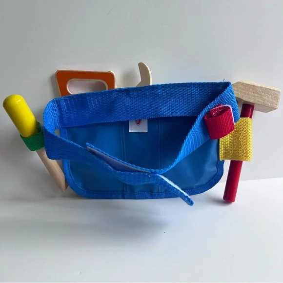 Melissa and Dug Wooden Tool Set with Belt - Picture 9 of 11